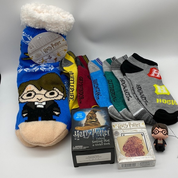 Harry Potter Items - Picture 1 of 11